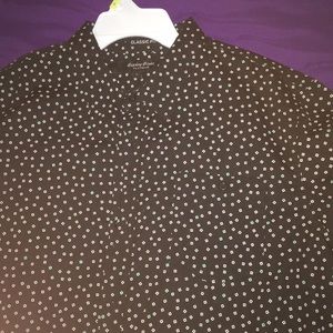 Classic fit dress shirt